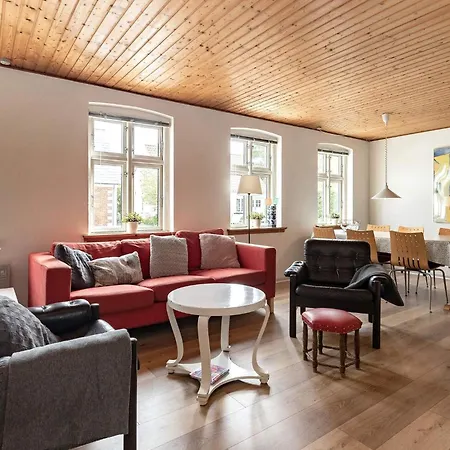 Holiday home Scenic Retreat With Fireplace & Terrace *