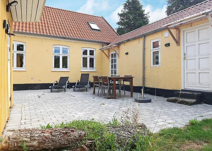 Scenic Retreat With Fireplace & Terrace