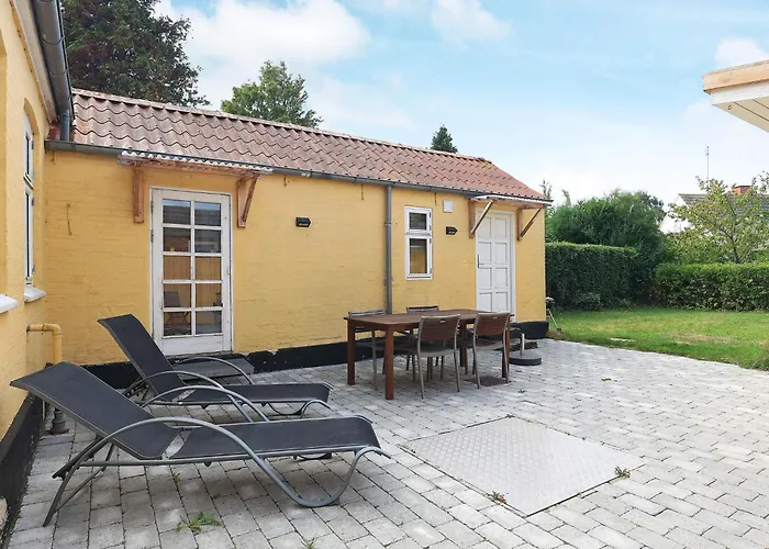 Scenic Retreat With Fireplace & Terrace Casa vacanze *